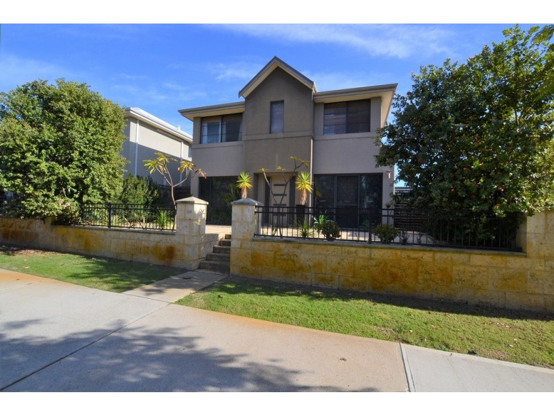 121 Pavilion Circle, The Vines WA 6069