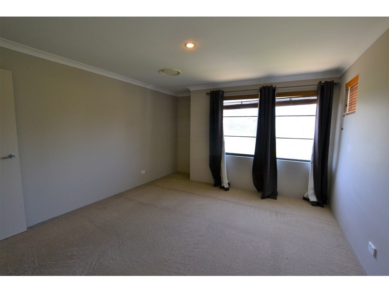 121 Pavilion Circle, The Vines WA 6069