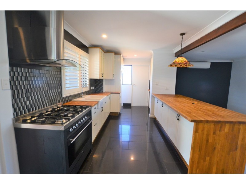 12 Voyage Road, Heathridge WA 6027