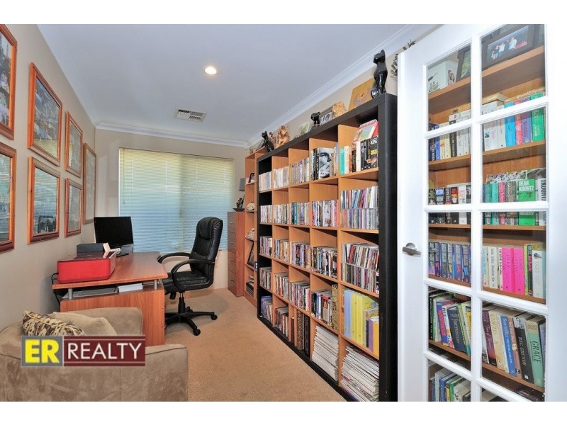 6 Motto Pass, Aveley WA 6069