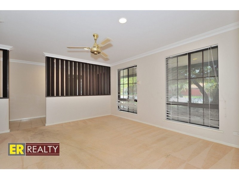 2 Magnolia Close, Ballajura WA 6066