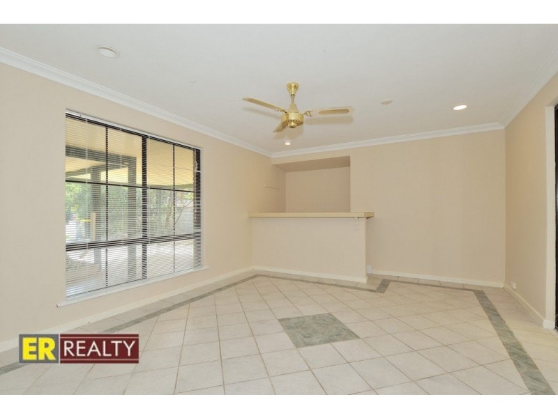 2 Magnolia Close, Ballajura WA 6066