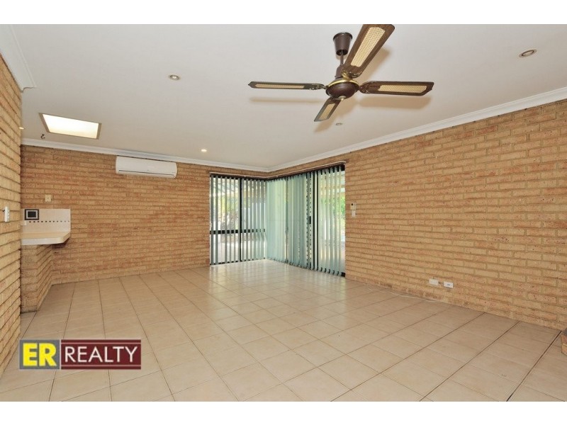 2 Magnolia Close, Ballajura WA 6066