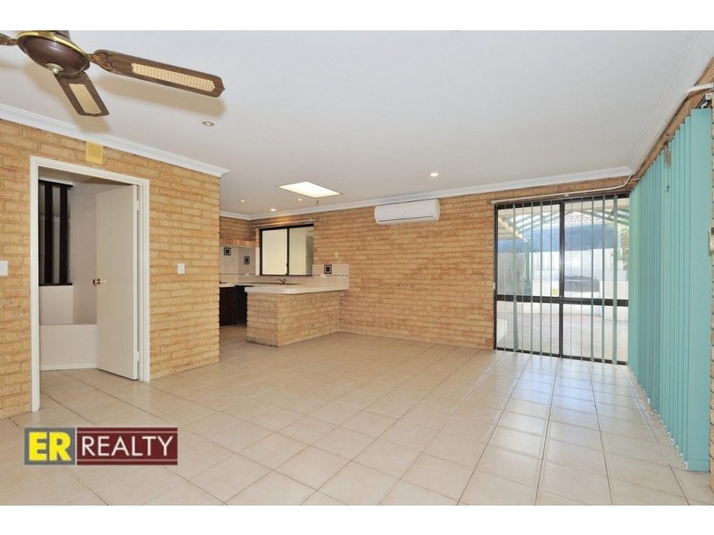 2 Magnolia Close, Ballajura WA 6066