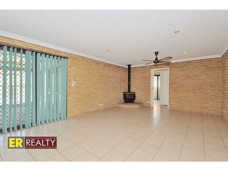 2 Magnolia Close, Ballajura WA 6066