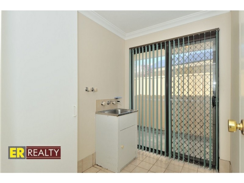 2 Magnolia Close, Ballajura WA 6066