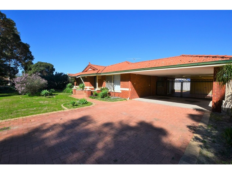 10 Bombay Entrance, Stratton WA 6056