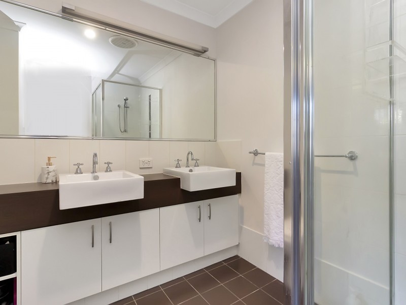 56 Lago Promenade, Aveley WA 6069