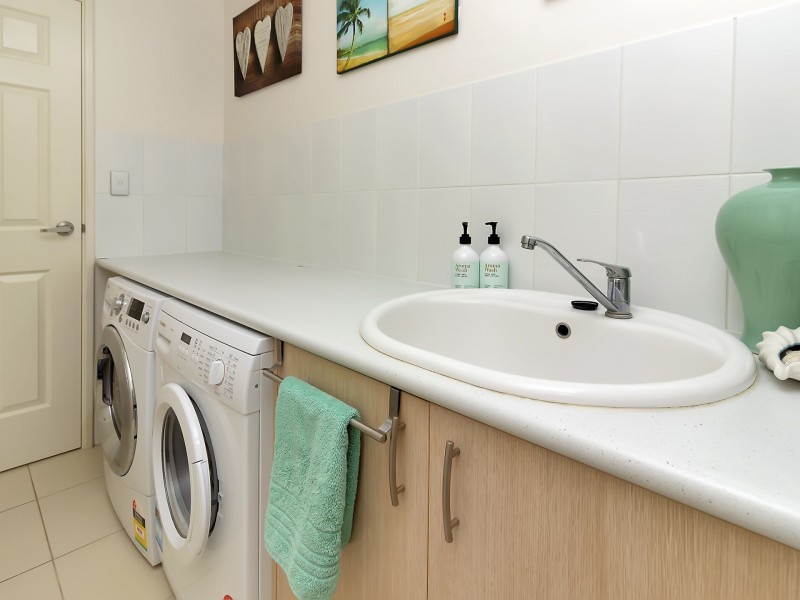 56 Lago Promenade, Aveley WA 6069