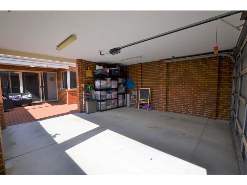 56 Lago Promenade, Aveley WA 6069