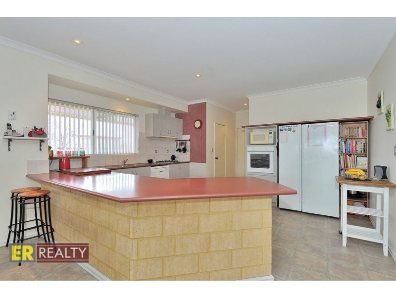 12 Erickson Pass, Ellenbrook WA 6069