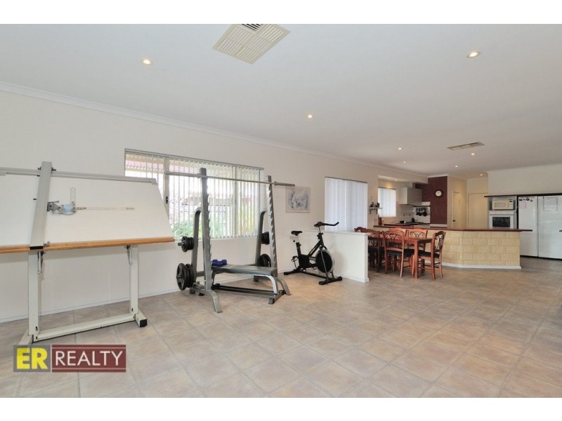 12 Erickson Pass, Ellenbrook WA 6069