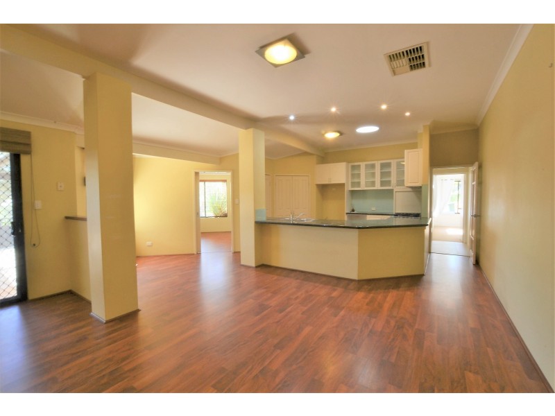 4 Cuvier Rise, Jane Brook WA 6056