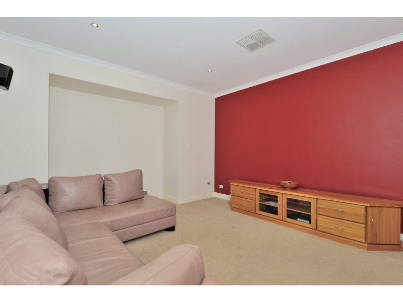 99 Fantail Crescent, Ellenbrook WA 6069