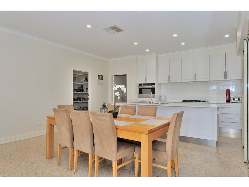 99 Fantail Crescent, Ellenbrook WA 6069