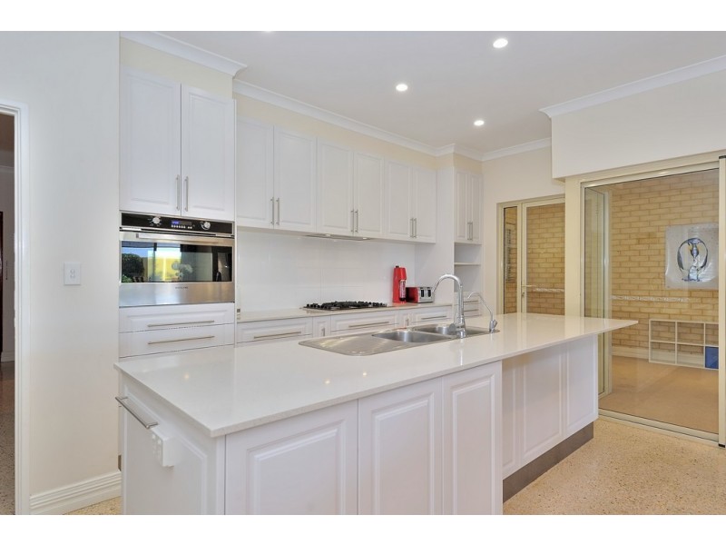 99 Fantail Crescent, Ellenbrook WA 6069