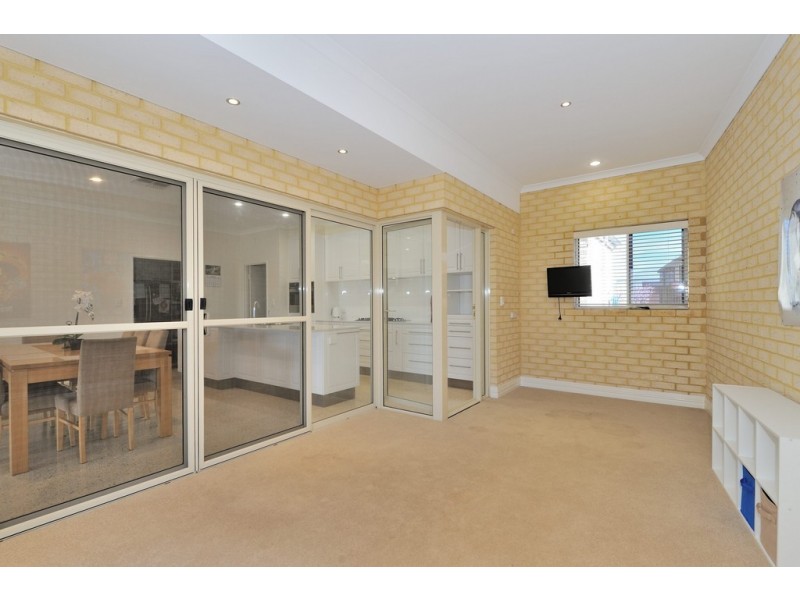 99 Fantail Crescent, Ellenbrook WA 6069