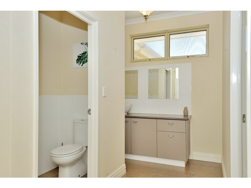 99 Fantail Crescent, Ellenbrook WA 6069