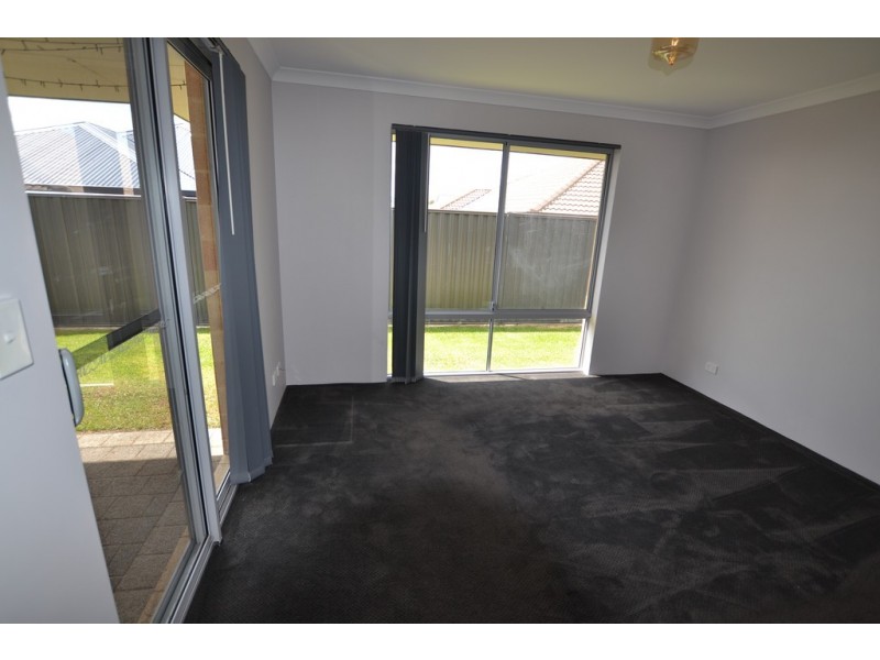 4 Ambit Way, Aveley WA 6069