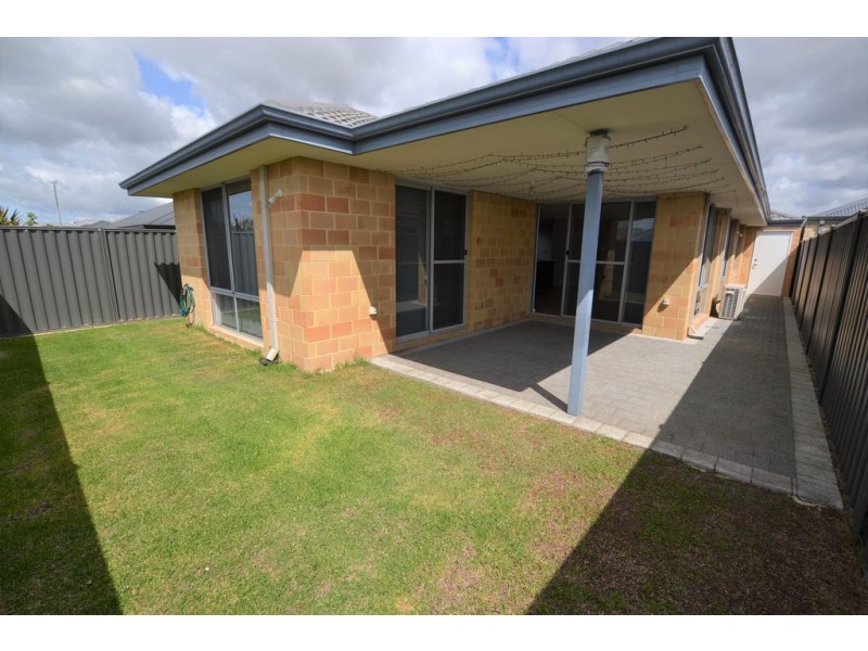 4 Ambit Way, Aveley WA 6069