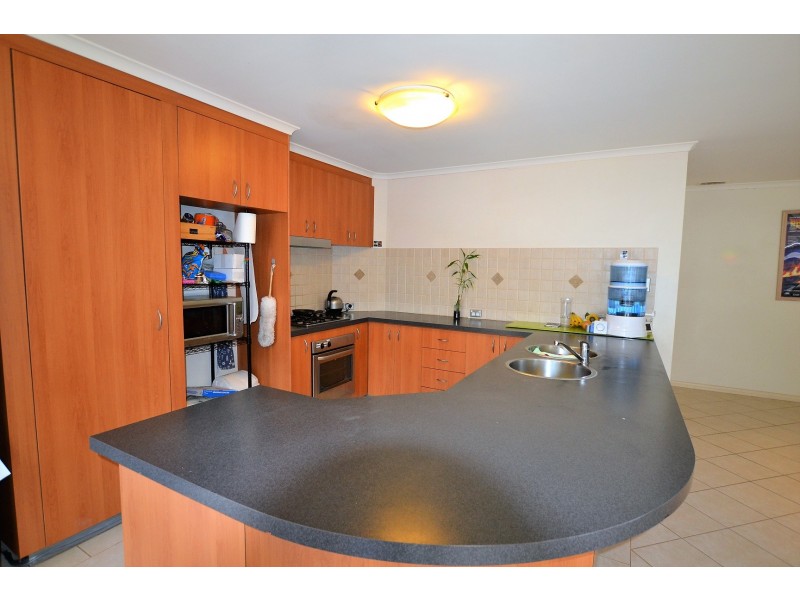 10 Welara Circle, Henley Brook WA 6055