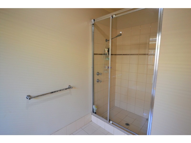 10 Welara Circle, Henley Brook WA 6055