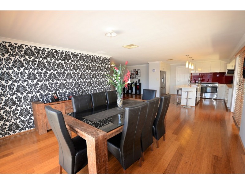 16 Reveley Vista, Ellenbrook WA 6069