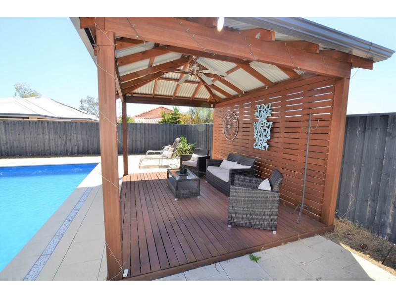 16 Reveley Vista, Ellenbrook WA 6069