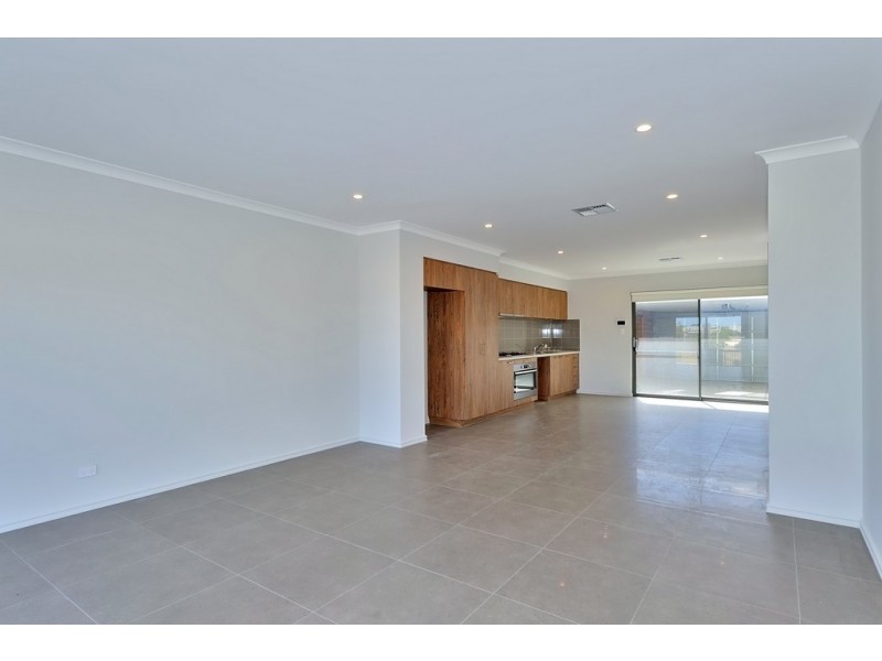 36 Barque Avenue, Ellenbrook WA 6069