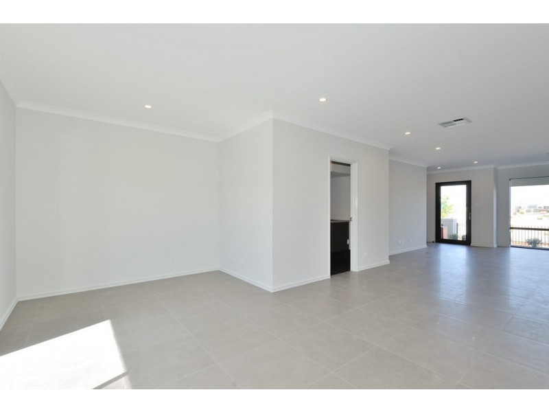 36 Barque Avenue, Ellenbrook WA 6069