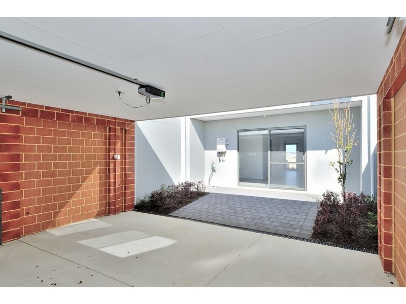 36 Barque Avenue, Ellenbrook WA 6069