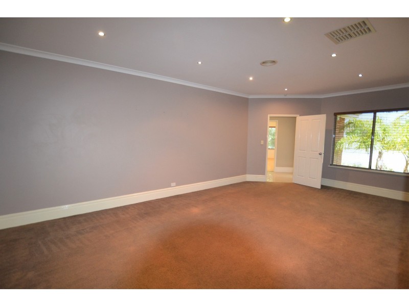 27 Fairview  Heights, Ellenbrook WA 6069