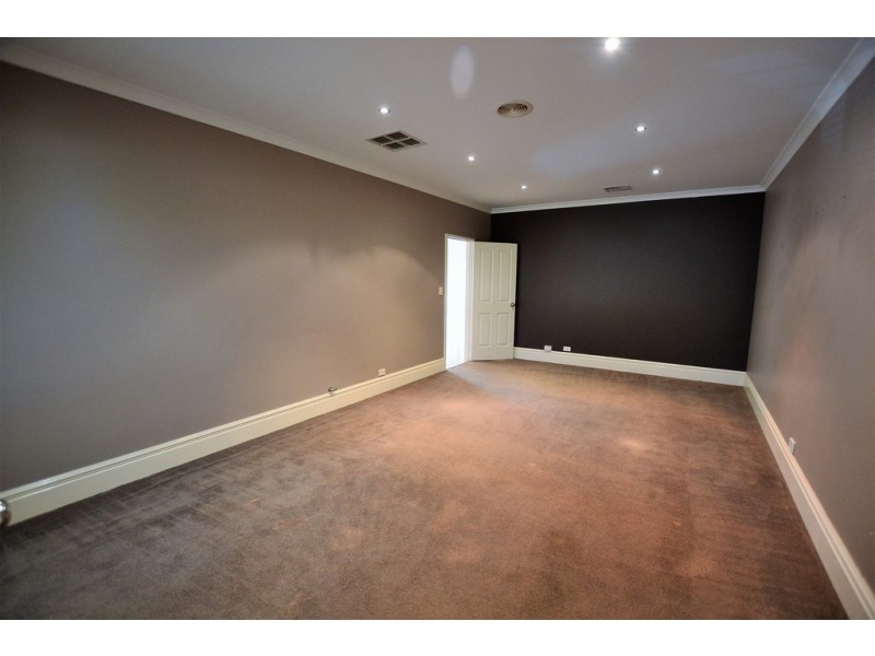 27 Fairview  Heights, Ellenbrook WA 6069