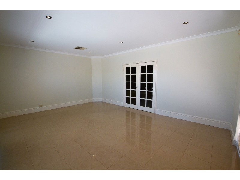 27 Fairview  Heights, Ellenbrook WA 6069