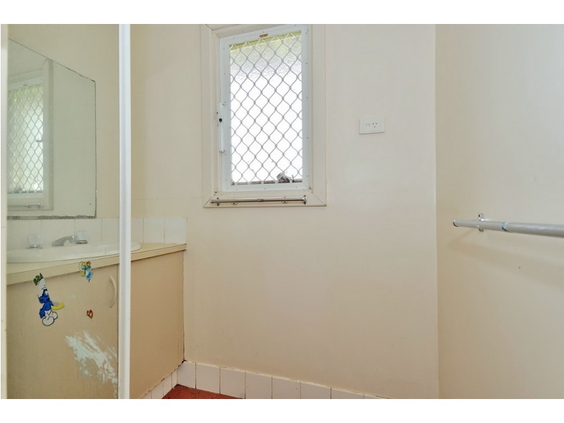 22 Dickson Drive, Middle Swan WA 6056