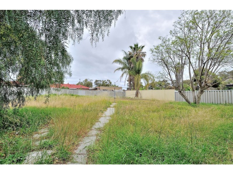 22 Dickson Drive, Middle Swan WA 6056