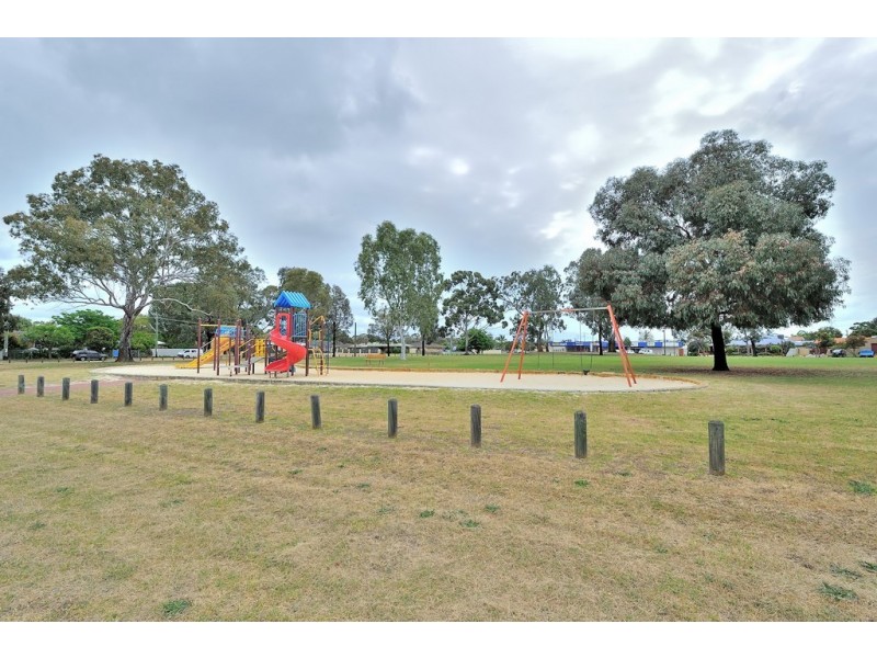 22 Dickson Drive, Middle Swan WA 6056