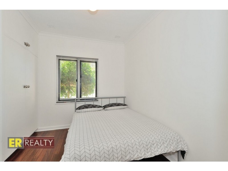 18 Dickson Drive, Middle Swan WA 6056