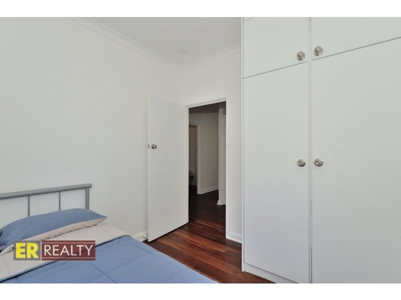 18 Dickson Drive, Middle Swan WA 6056