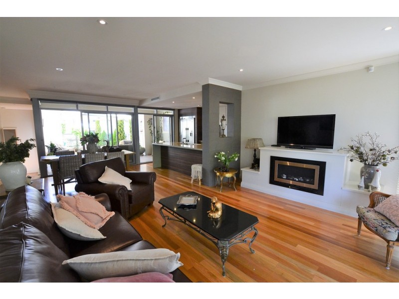 25 Centaur Circle, Woodbridge WA 6056