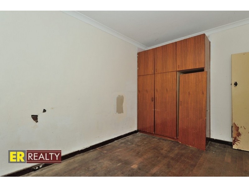 3 Robertsbridge Road, Nollamara WA 6061