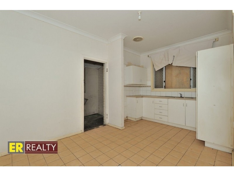 3 Robertsbridge Road, Nollamara WA 6061