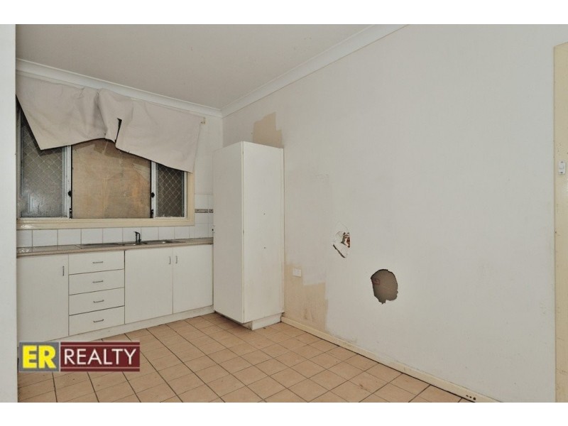 3 Robertsbridge Road, Nollamara WA 6061