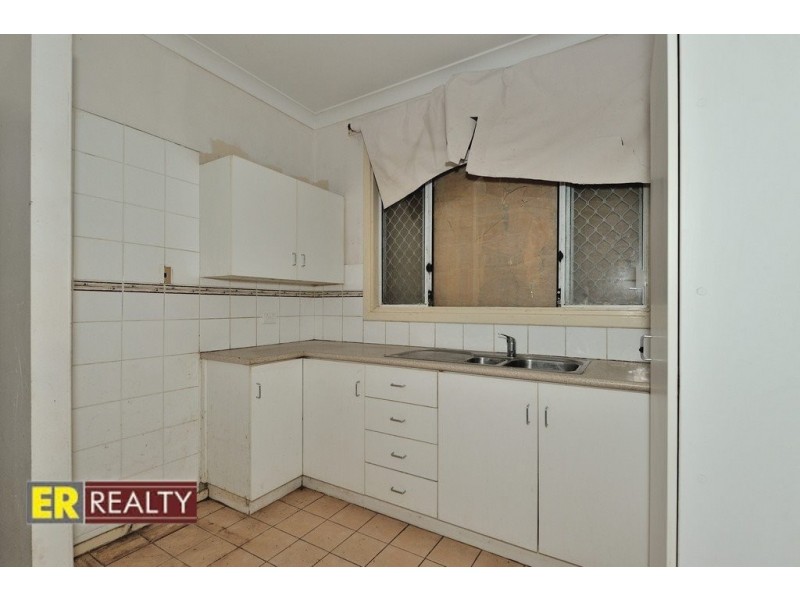 3 Robertsbridge Road, Nollamara WA 6061