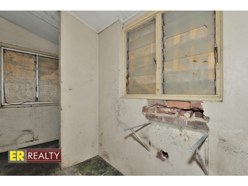 3 Robertsbridge Road, Nollamara WA 6061