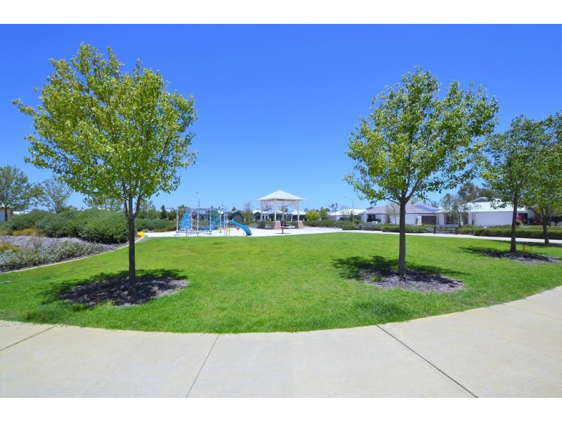 6 Ligado Avenue, Aveley WA 6069