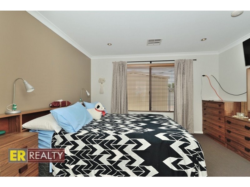 18 Coree Lane, Ellenbrook WA 6069