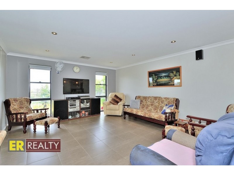 18 Coree Lane, Ellenbrook WA 6069