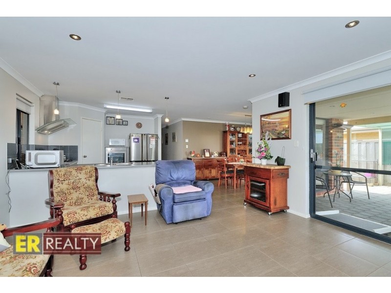 18 Coree Lane, Ellenbrook WA 6069