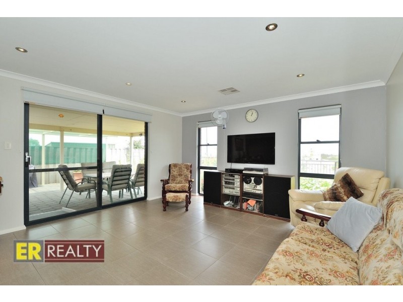 18 Coree Lane, Ellenbrook WA 6069